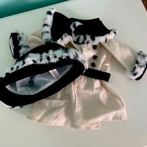 AMERICAN GIRL sweater coat set! retired set, really cute and in super good shape